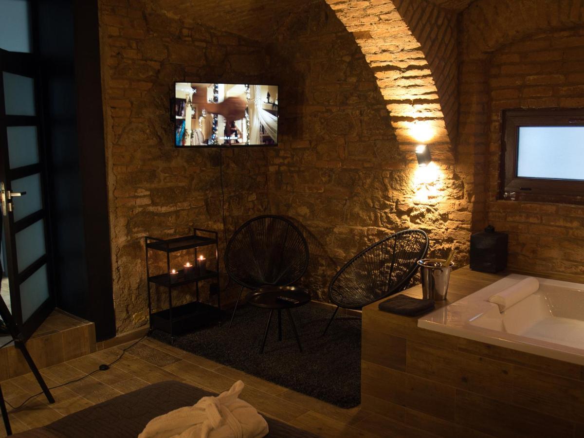 Wellness Gallery Apartments リベレツ エクステリア 写真