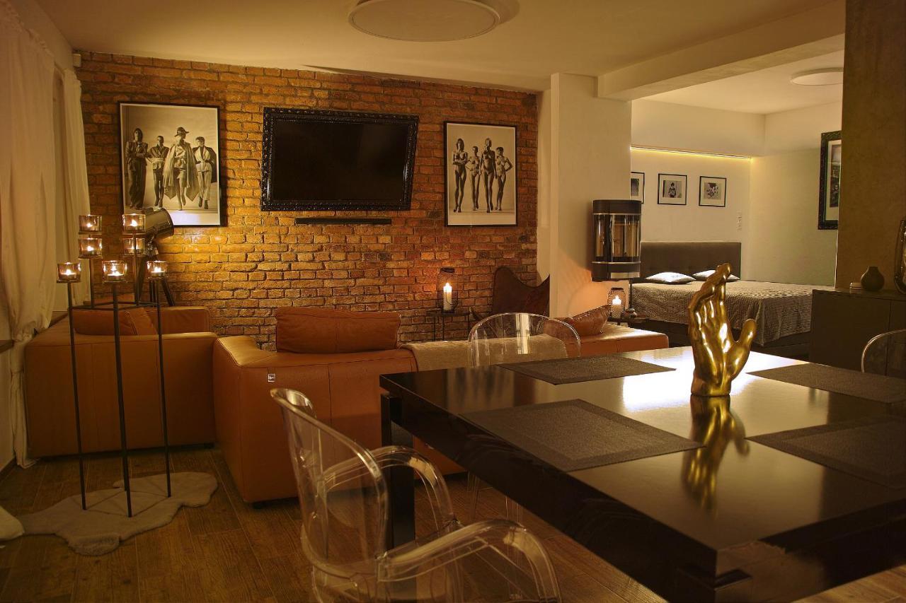 Wellness Gallery Apartments リベレツ エクステリア 写真